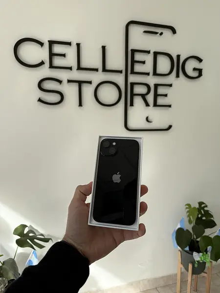 iPhone 13