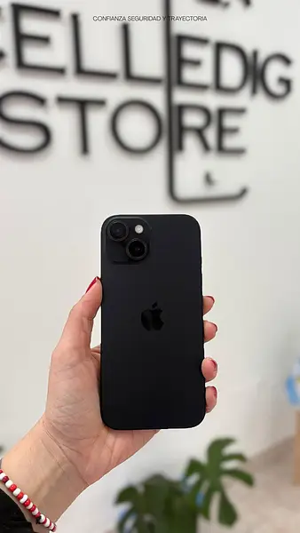 iPhone 15