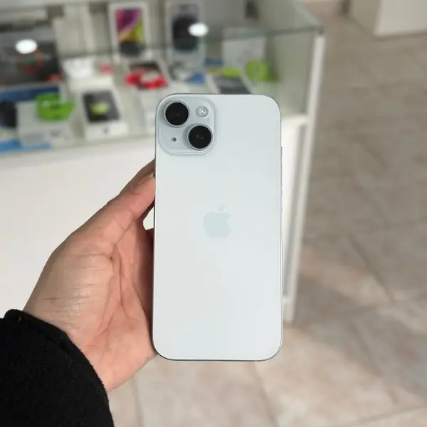iPhone 15