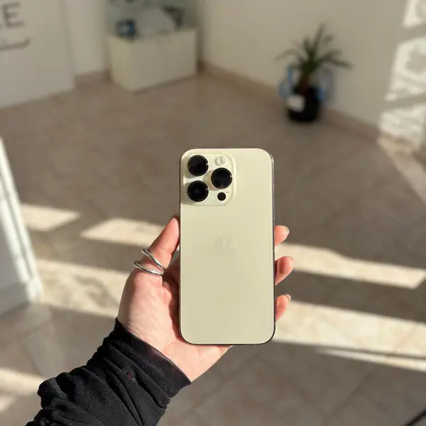iPhone 16 Pro